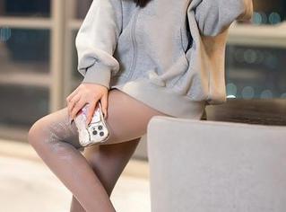 语画界 – 芝芝booty外拍：每一张照片都透着咖啡的香气和青春的朝气！