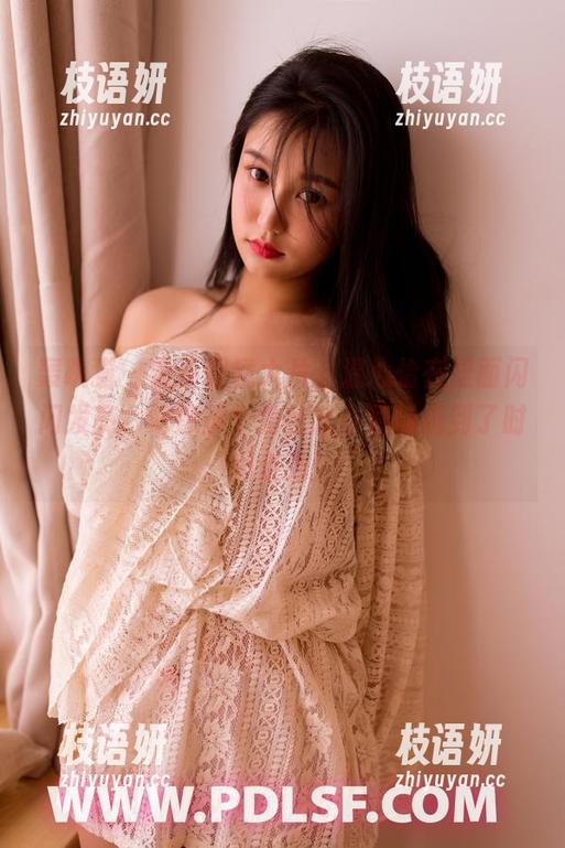 轰趴猫 - 最新眼镜大片，温心怡在里面闪闪发亮，好像那个角色从小剧场跳到了时尚走秀！