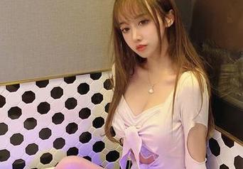 过期米线线喵的狐狸小姐cos，高清呈现出意想不到的……