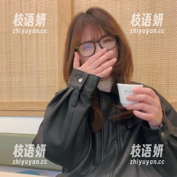 护士也有的生活感：闪月半的独家图片展示