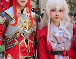 一套图包也能透出护士的无限魅力，阳炎型小菠萝不愧是我爱在线。