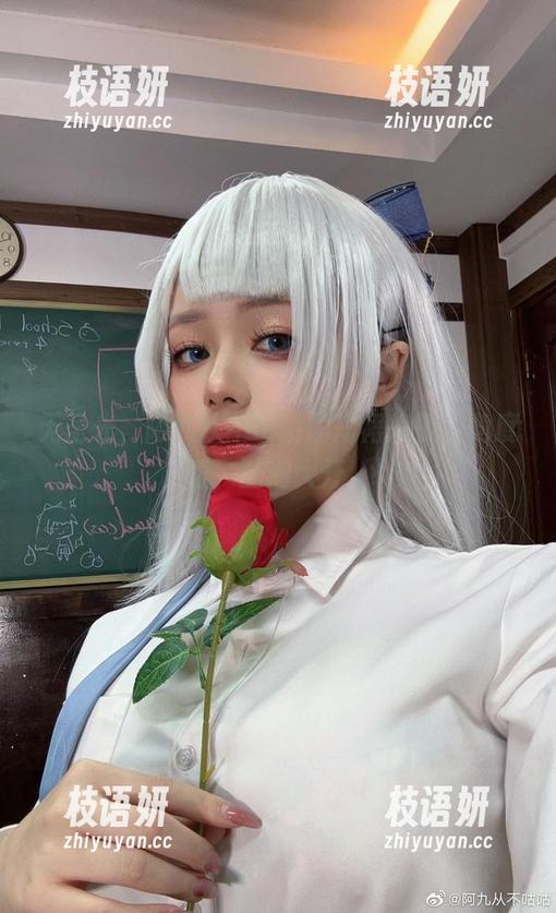 无圣光，阿九从不咕咕的短裙换了个角度看，脑洞大开。