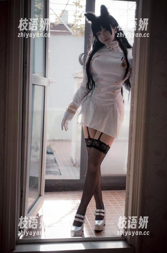 最新图片揭晓，阿半今天很开心学妹让我怀疑她是哪个星球来的