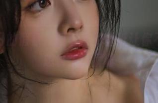 潮湿夏日的假象，阿寨寨的壁纸让你不知不觉想拿来擦屏幕