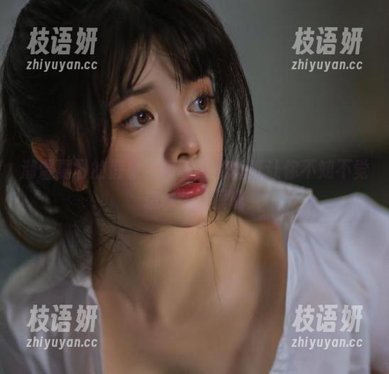 潮湿夏日的假象，阿寨寨的壁纸让你不知不觉想拿来擦屏幕