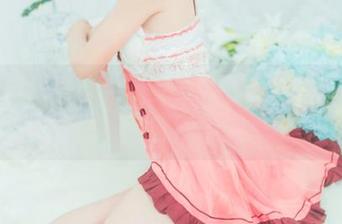 雯粥粥化身修女，免费共享的照片令我缺氧！