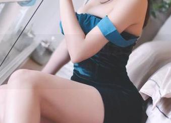 图库‘清纯’赛道上的风云人物：雯粥粥i来啦！