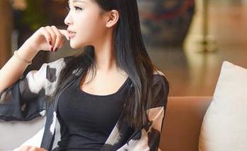 青豆客 – 免费看Una尤娜泳池写真，难道泳池规矩也忘了？