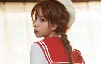 魅瞳meroko的最新图包出炉——碧蓝航线的女仆虽然“没心情”，但这也不妨碍她的态度。