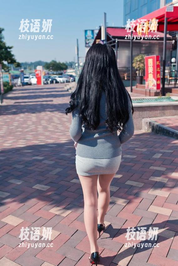 魔镜街拍 - 高清分享：黑丝控的福利，婷婷的工作日常别有乐趣